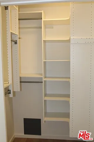 141 S Clark Dr #419 — Photo 7