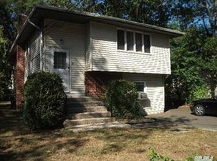 45 Leigh St, Huntington, NY