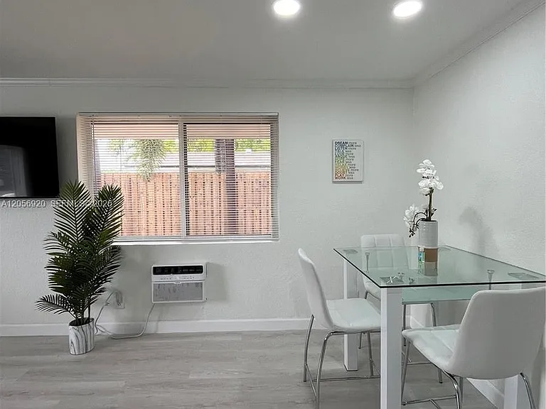 1808 NE 11th Ave #1 — Photo 9