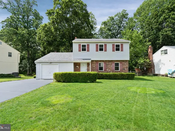 84 Winding Way, Upper Chichester, PA 19061