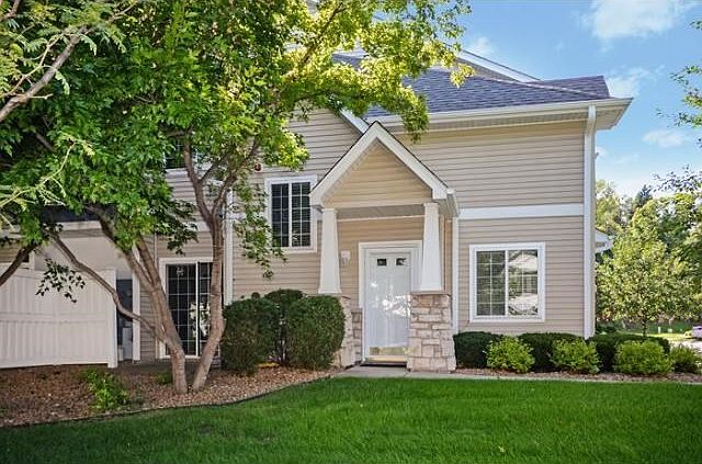 Welcome home to 406 Willoughby Way located in demand Minnetonka, just 10 minutes to downtown Minneap