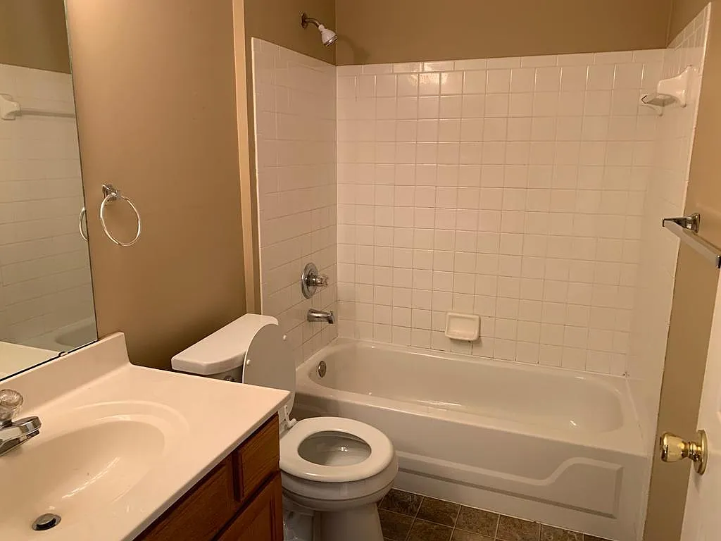 2 bed, 1144 sqft, $1,775 — Photo 4
