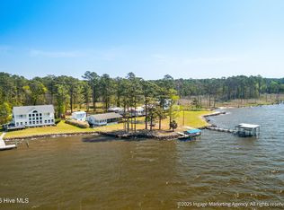 283 Chambers Point Road, Belhaven, NC 27810