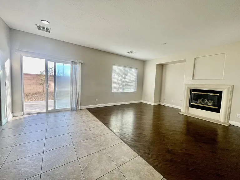 7109 Mercurio Ave — Photo 4