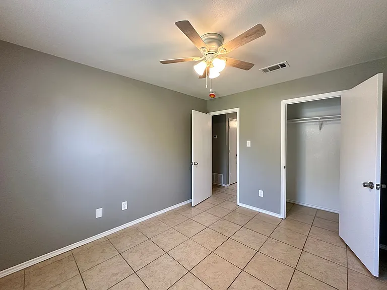 1704 Spring Rose Cir — Photo 38