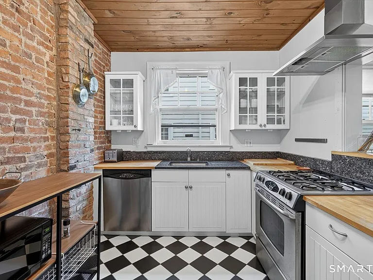 146 Everit St #B — Photo 7