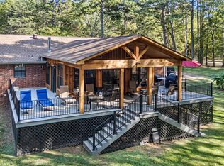 137 Lloyd Ln, London, AR 72847