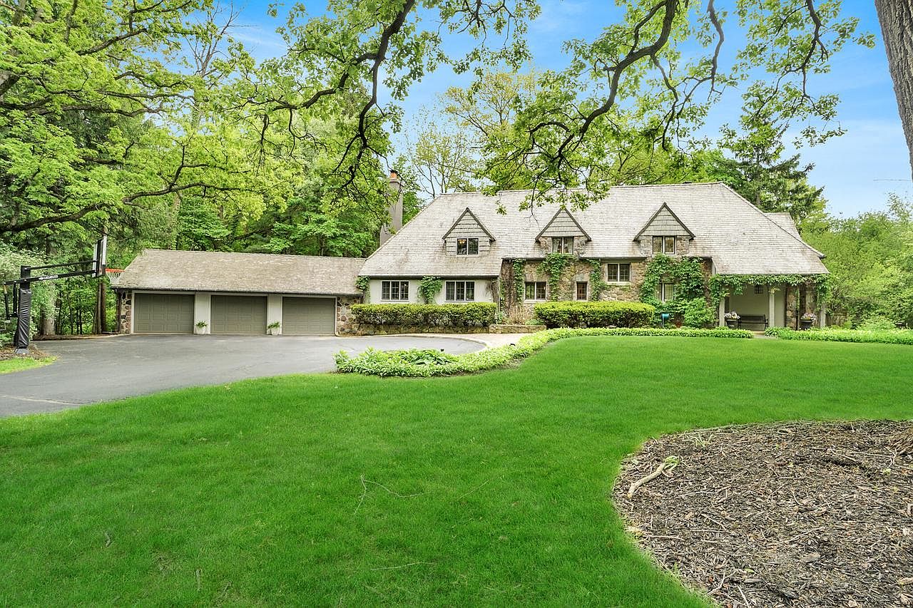 14025 Juneau BOULEVARD, Elm Grove, WI 53122 Zillow