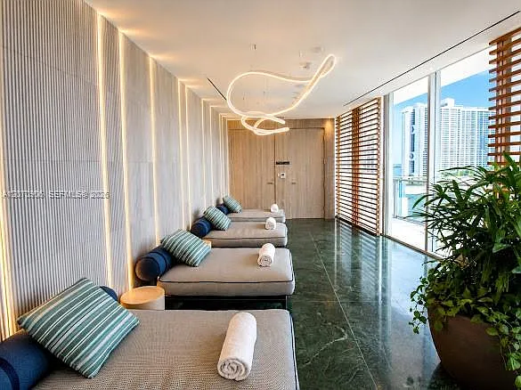 1400 Biscayne Blvd #3401 — Photo 39