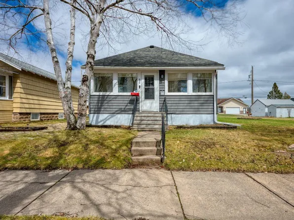 717 16th St N, Virginia, MN 55792