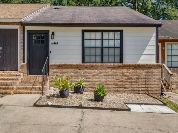 104 Boardwalk Ln, Tallahassee, FL 32301