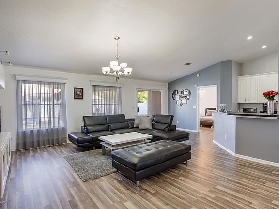 3rd image of 12361 Harbor Winds Dr N