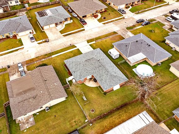 5th image of 2916 Creole Dr