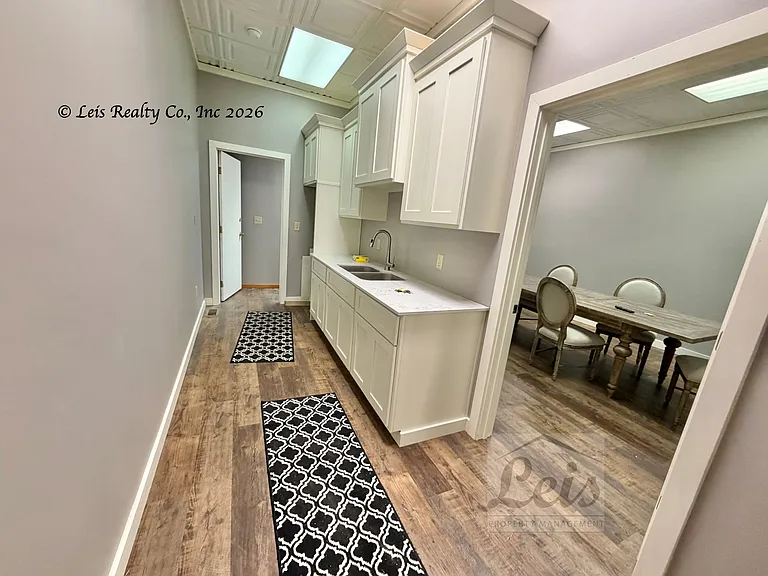13 E Main Streetupper Level — Photo 5