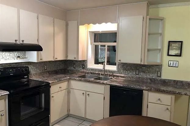 7028 Nathan Rd — Photo 34