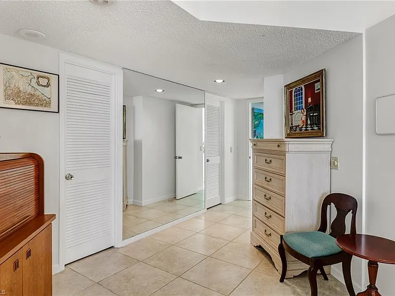 4041 Gulf Shore Blvd N #4 — Photo 31