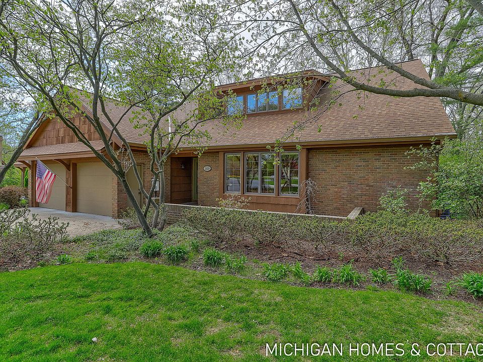 1st image of 309 Glengarry Ct