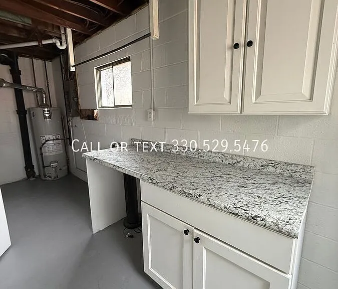 15 W York St — Photo 4