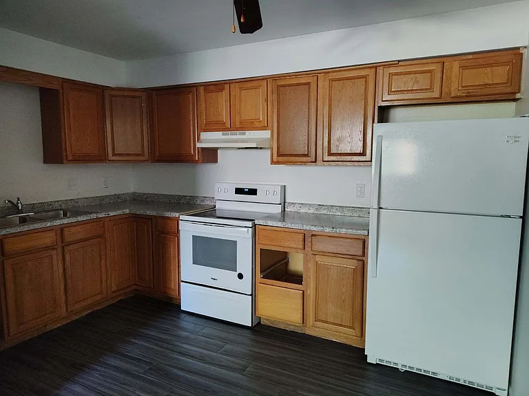 4456 Carthage Dr — Photo 11