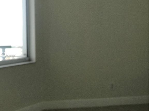 4th image of 325 Biscayne Blvd #4319