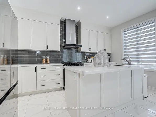 51 Nicort Rd, Wasaga Beach, ON L9Z 0M9