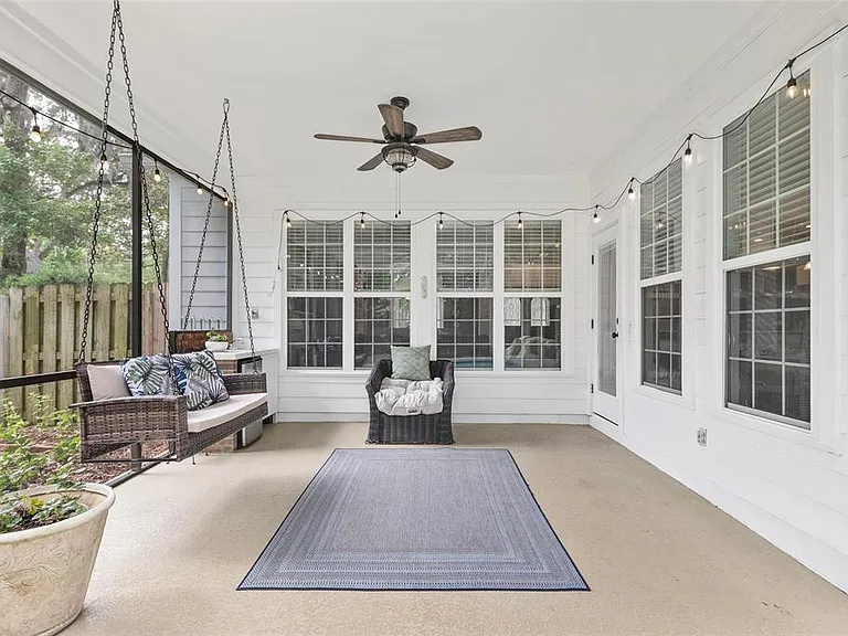 5512 NW 51st Ave — Photo 14