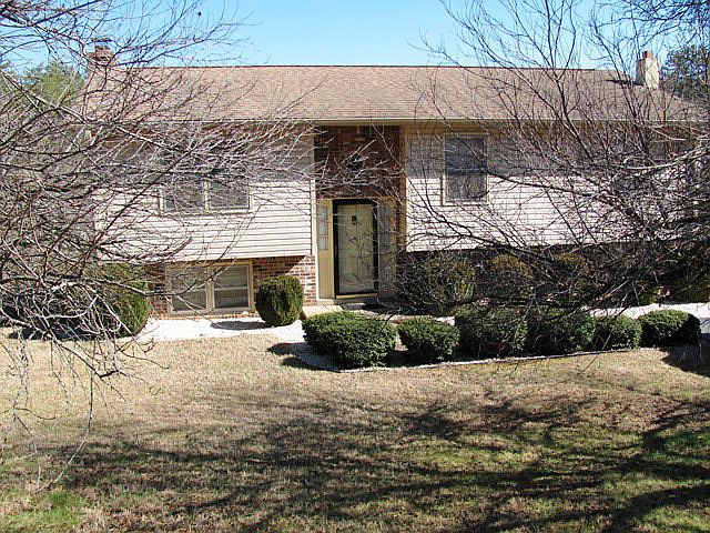 1st image of 145 Pine Valley Dr