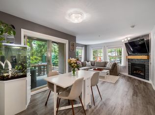 15325 17th Ave #103, Surrey, BC V4A 1T8