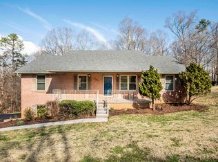 9421 Jim Loy Drive, Strawberry Plains, TN 37871