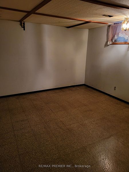 Toronto House for rent - 4 Bedrooms — photo 19