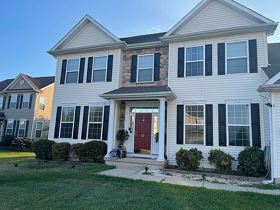 2nd image of 12 Tennyson Ct