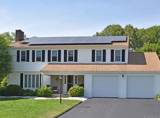 61 Fairway Dr, Portland, CT 06480