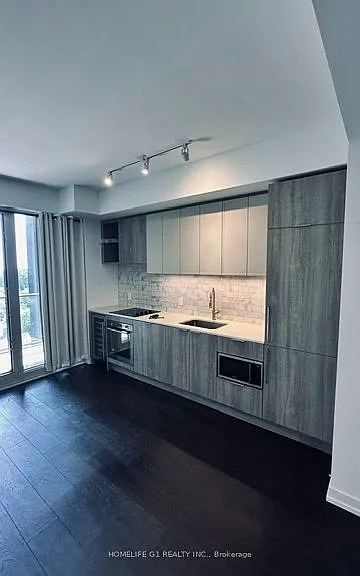 2020 Bathurst St #1101 — Photo 32