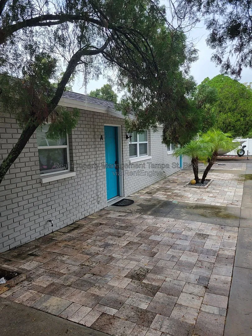 2 bed, 1.0 bath, 635 sqft, $1,795 — Photo 1