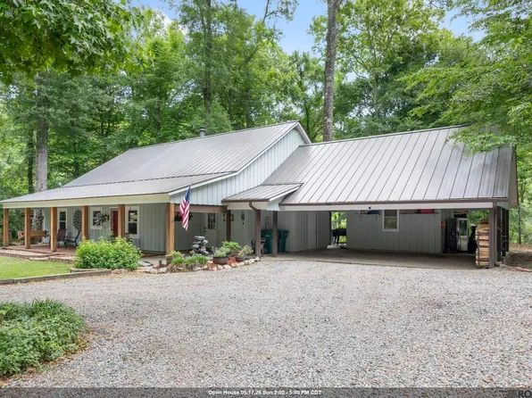 7000 Barrow Creek Dr, Saint Francisville, LA 70775