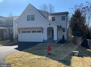 605 Blue Ridge Ave, Middleburg, VA 20117