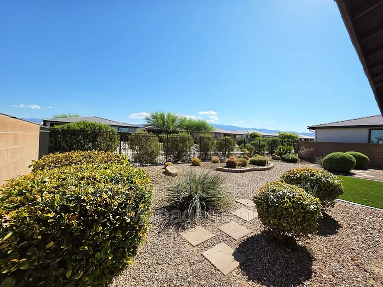 4882 E Beacon Ridge Dr — Photo 52