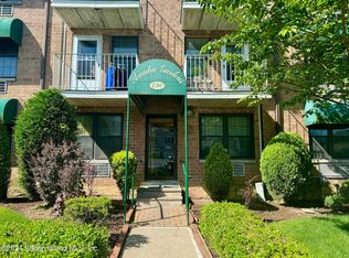 490 Clove Rd APT 3G, Staten Island, NY 10310