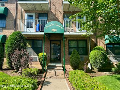 490 Clove Rd APT 3G, Staten Island, NY, 10310