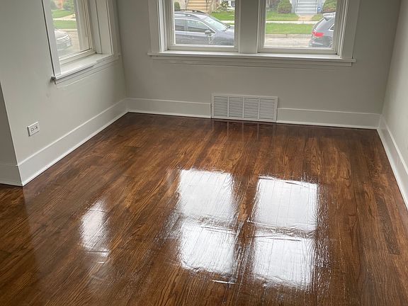 3rd image of 6651 W Imlay St #1