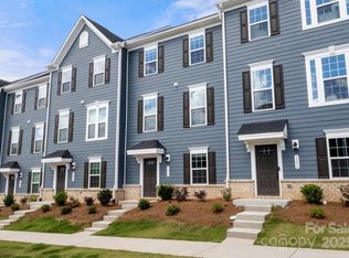 1204 May Apple Dr, Matthews, NC 28104