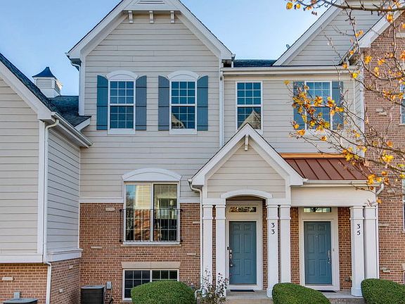 3rd image of 33 Arcadia Ln