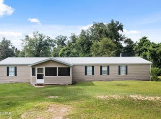 4527 Fieldcrest Cir, Campbellton, FL 32426