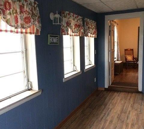 3rd image of 424 Weldon St