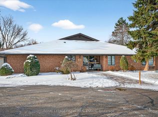 615 Whitaker St #8, Peterborough, ON K9H 7L5