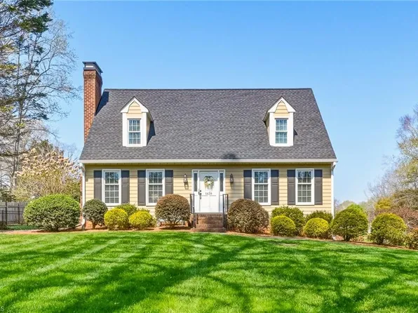 5639 Bassford Ct, Winston Salem, NC 27104