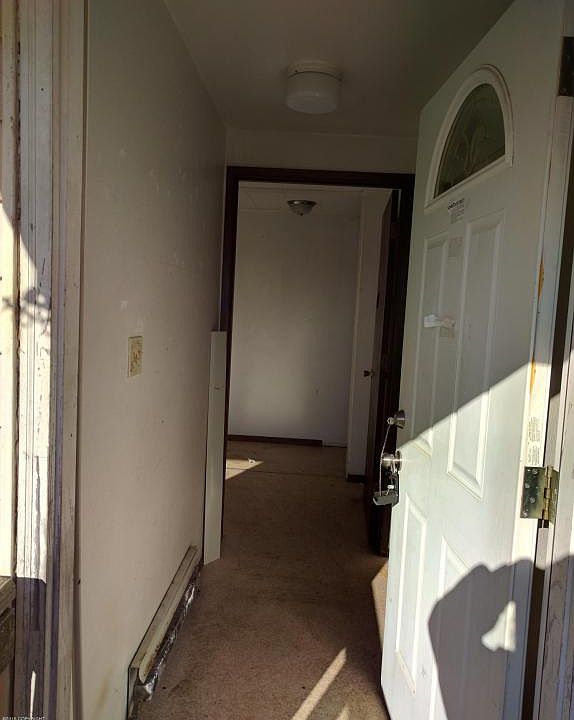 2nd image of 1402 Totem Way