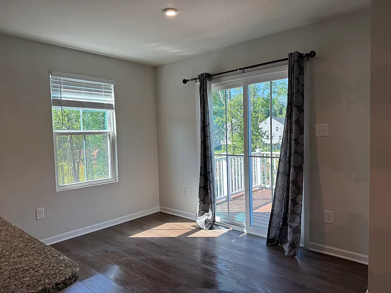 201 Thicket Dr — Photo 6