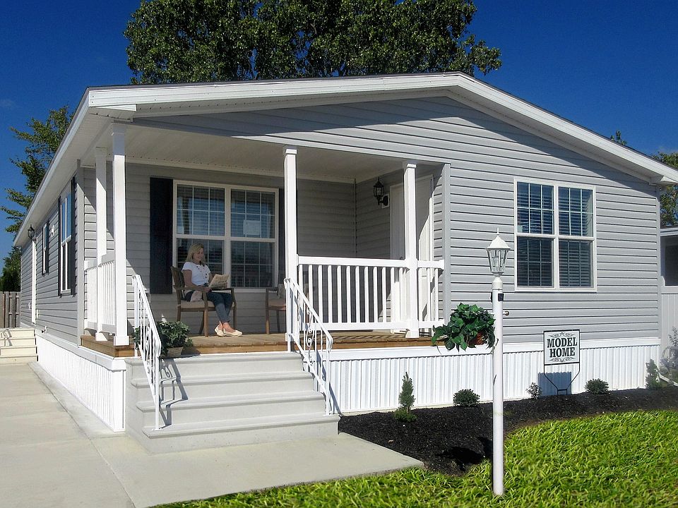 1st image of 374 Pin Oak Cir