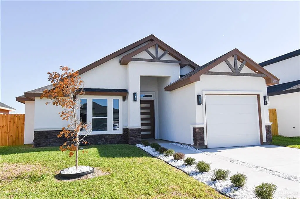 3 bed, 2.5 bath, 1541 sqft, $1,900 — Photo 1